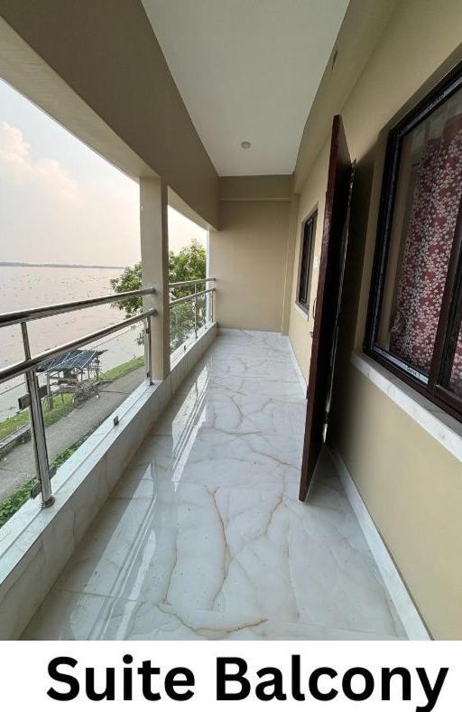 Ichhamati Hotel And Restaurant Hasnabad Exterior photo