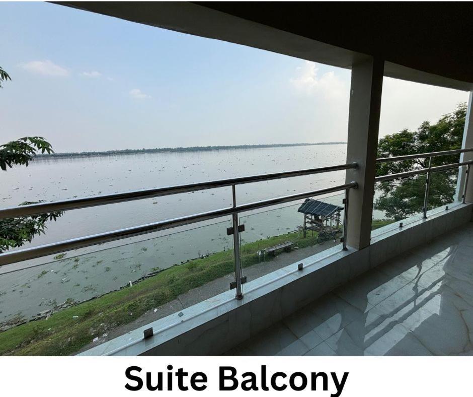 Ichhamati Hotel And Restaurant Hasnabad Exterior photo