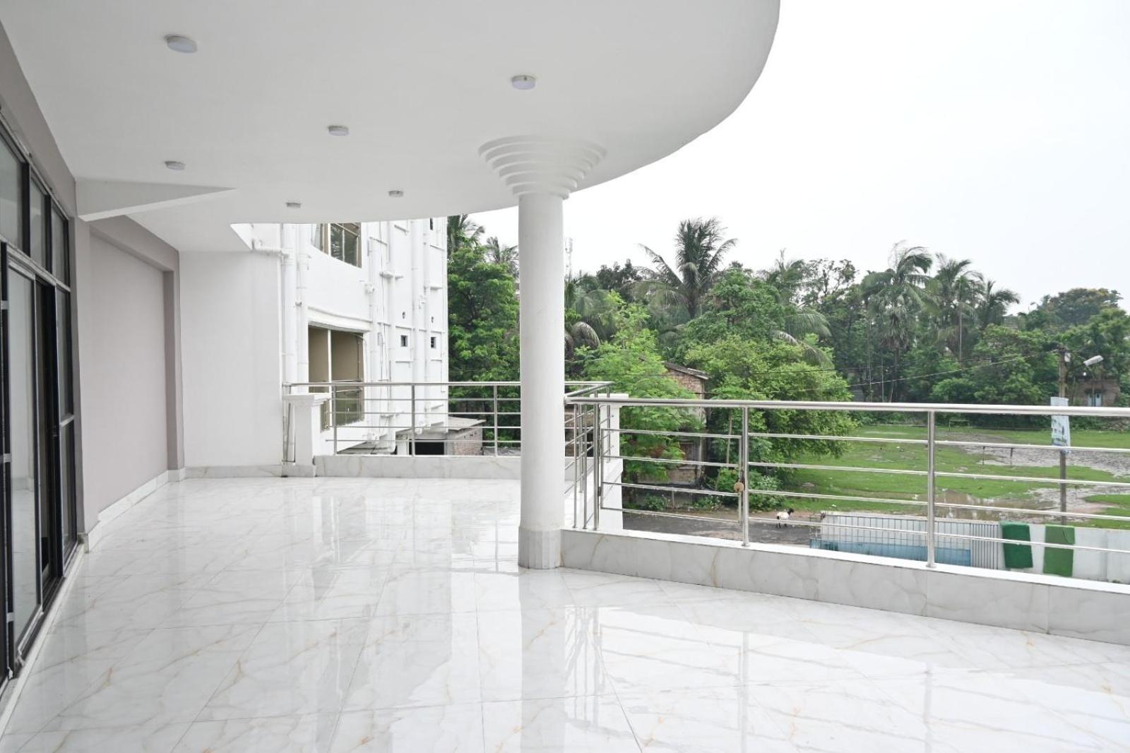 Ichhamati Hotel And Restaurant Hasnabad Exterior photo